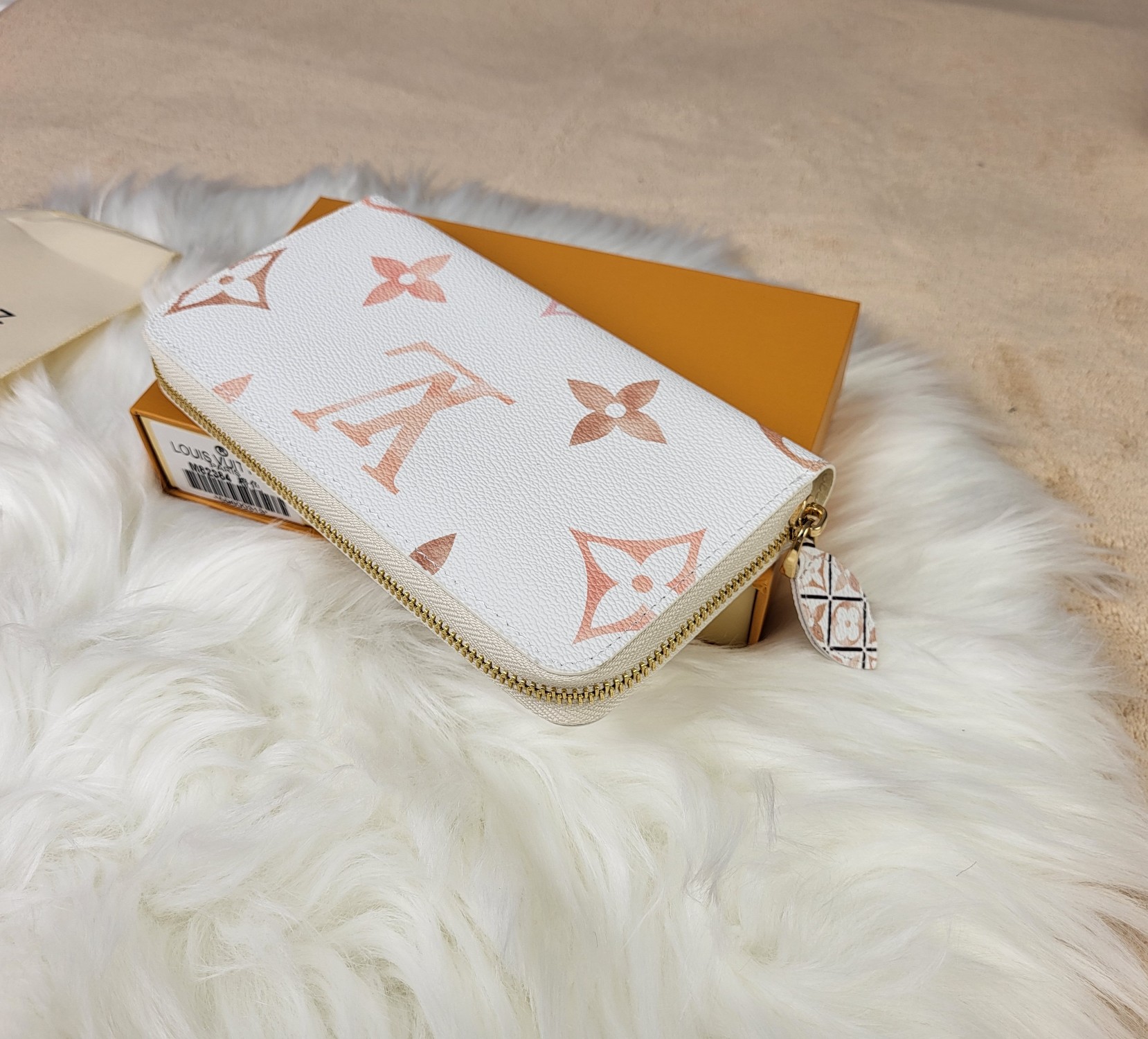 Interior view of the wallet with coin pocket