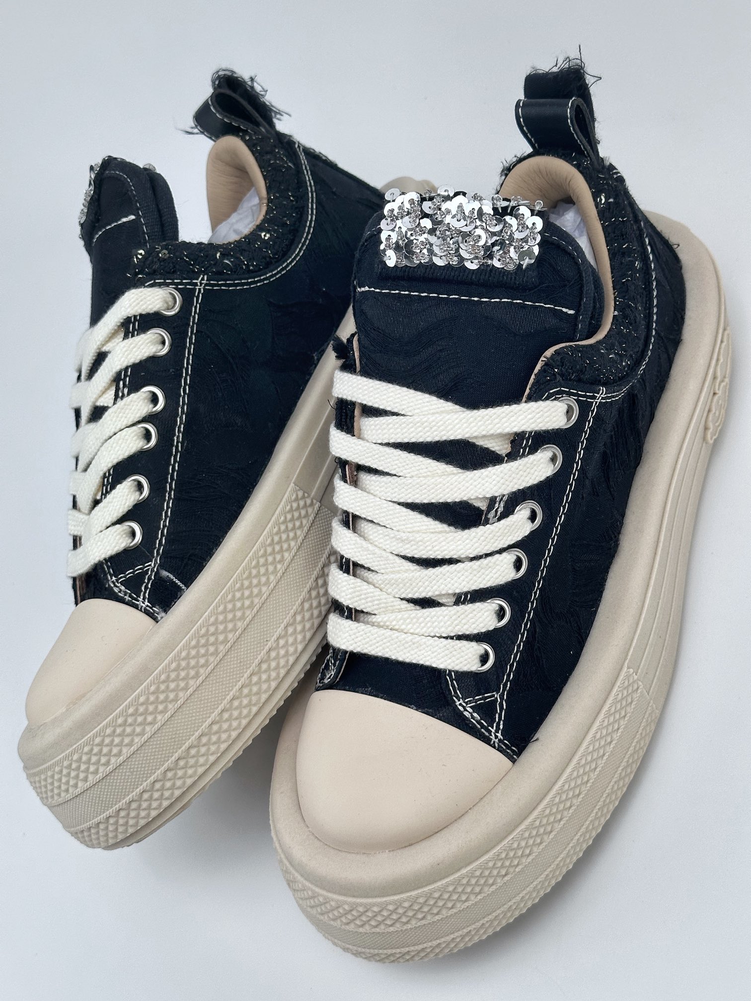 350 FORESHADOW ”Double-Uni” Low Sneaker 笑脸花朵解构厚底低帮百搭增高帆布板鞋