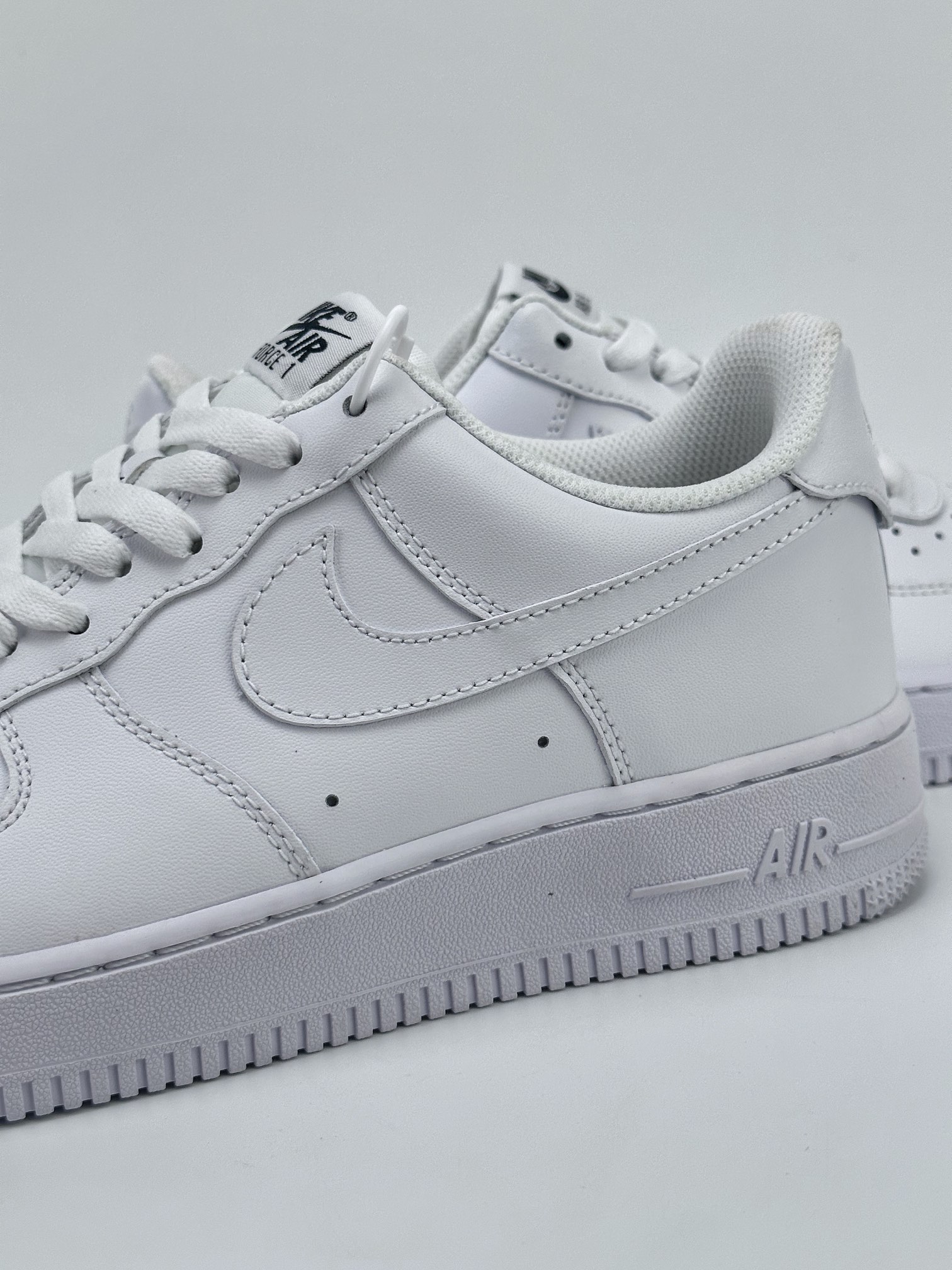 Nike Air Force 1 Low 07 FlyEase FD1146-100