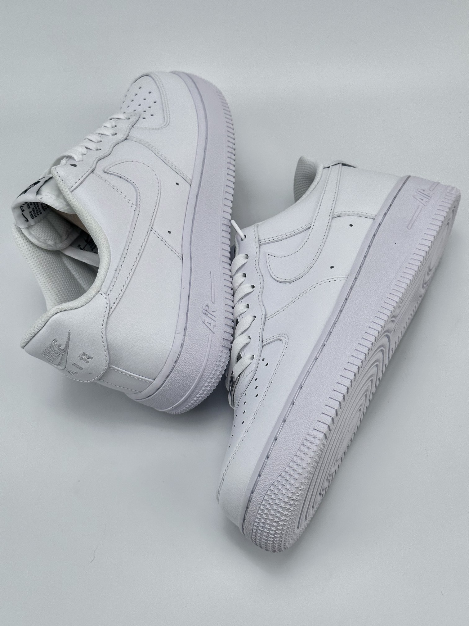 Nike Air Force 1 Low 07 FlyEase FD1146-100