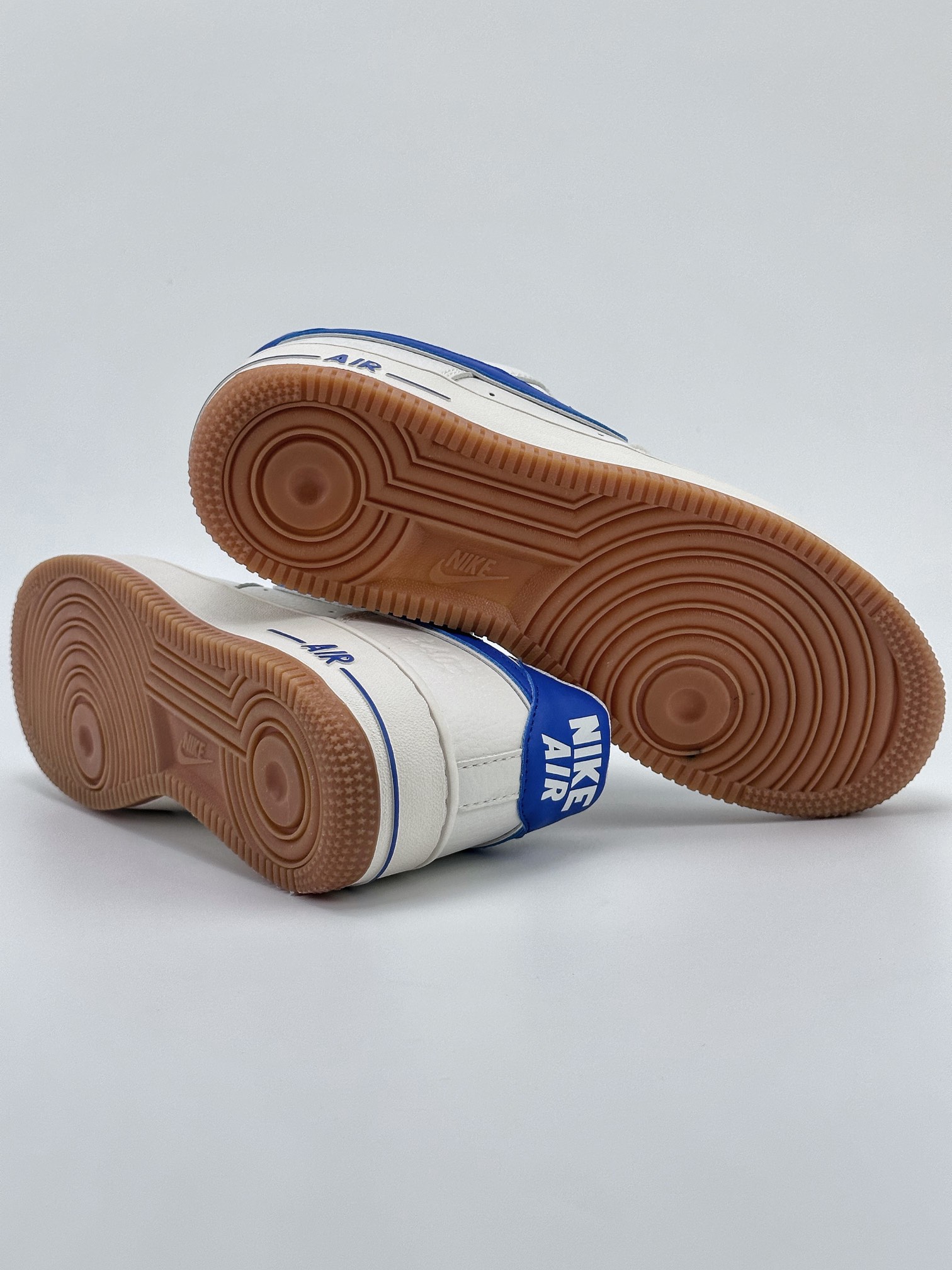 Nike Air Force 1 Low 07 40周年生胶白宝蓝 WA0531-302