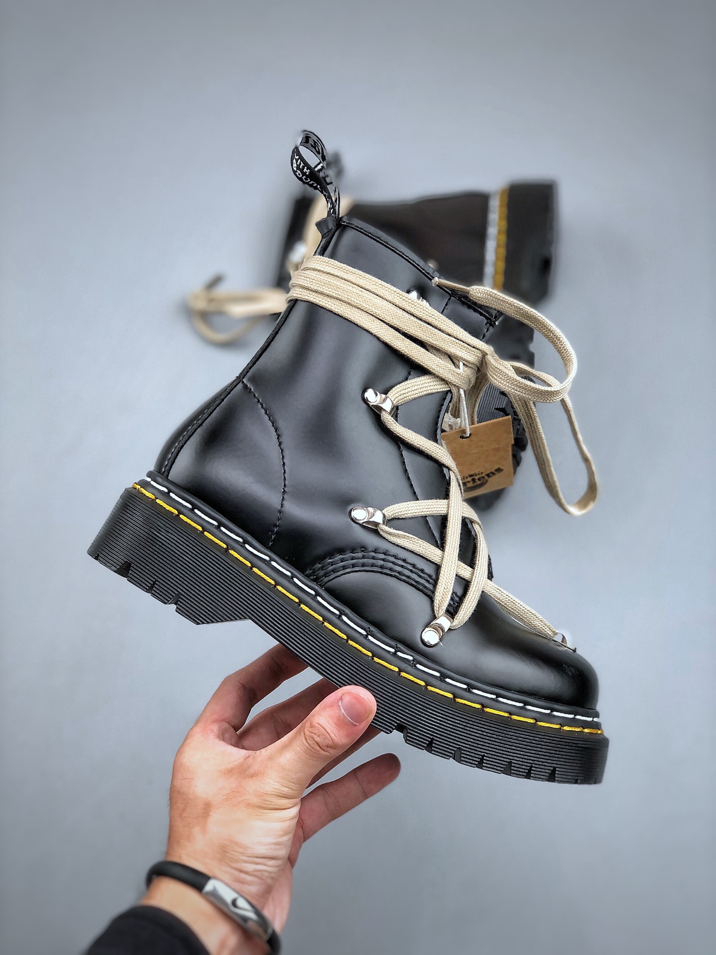 380 Dr. Martens Penton Bex Double Stitch 彭顿系列马丁乐福鞋“皮革黑黄铁牌”27876001