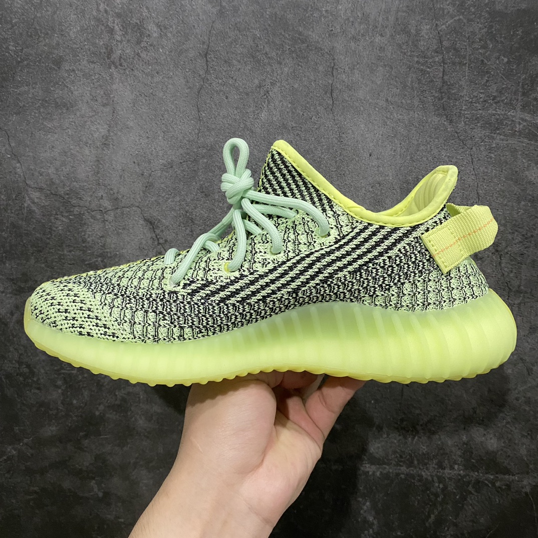 纯原Yeezy350V2夜光绿满天星