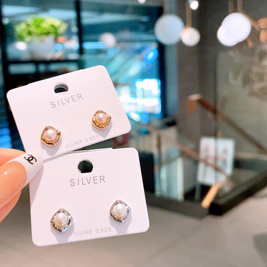 繊細S925スターリングシルバーイヤリングゴールド バレンタインデー