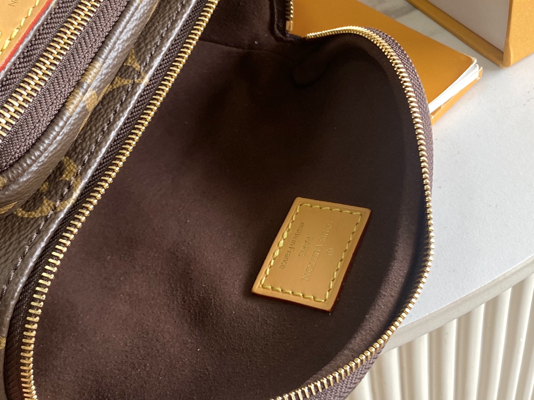 Louis Vuitton Haute Couture Classic Luxury Handbag Shoulder Crossbody 8