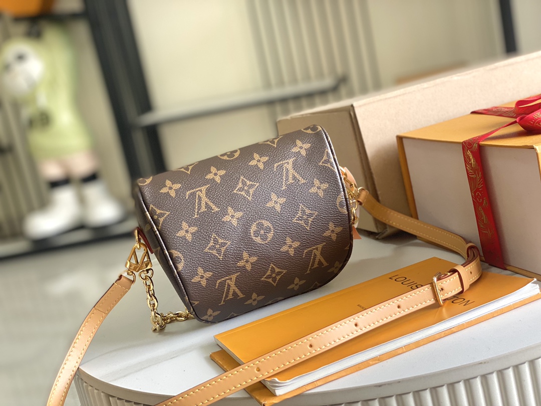 Louis Vuitton Haute Couture Classic Luxury Handbag Shoulder Crossbody 3