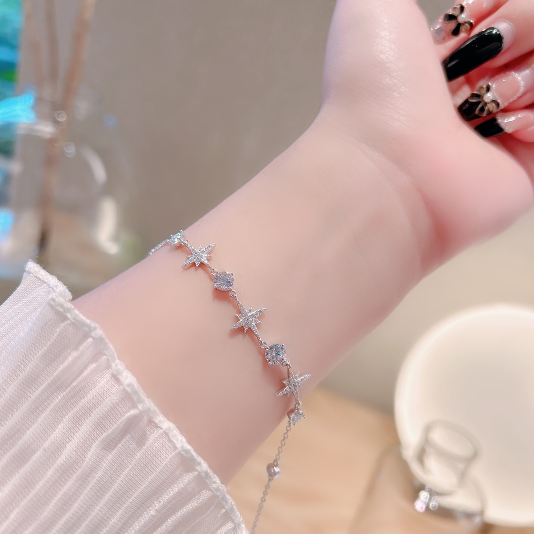 S925 Sterling Silver Moissanite Bracelet Playful Engagement Silver