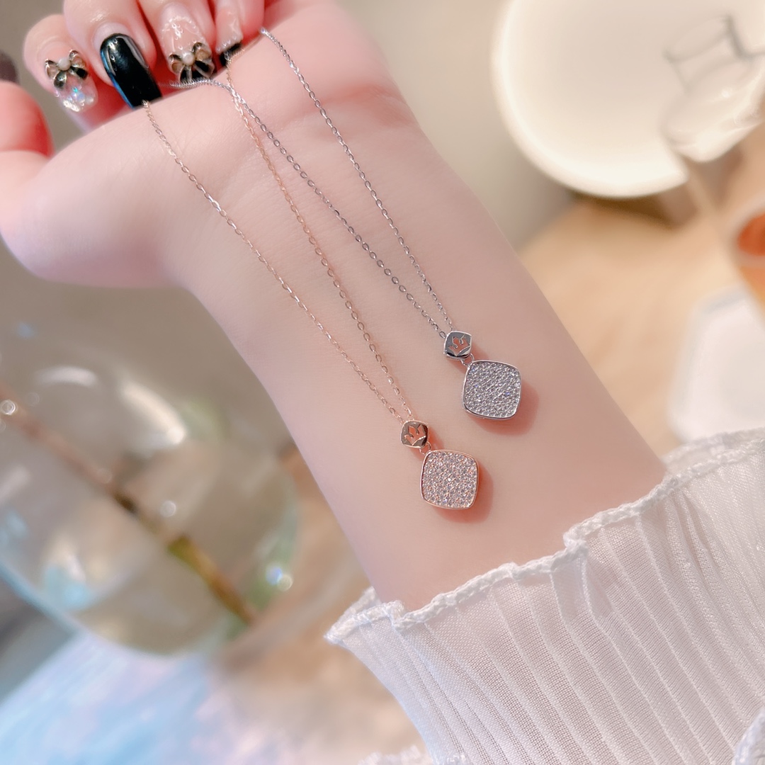 ガーリーニッケル無添加銀ネックレスゴールド パーティー