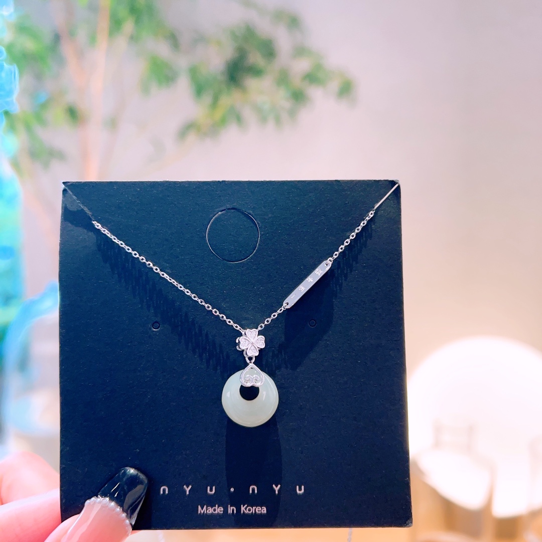 High Polish Silver Hetian Jade Necklace Lively Gift for Her Silver