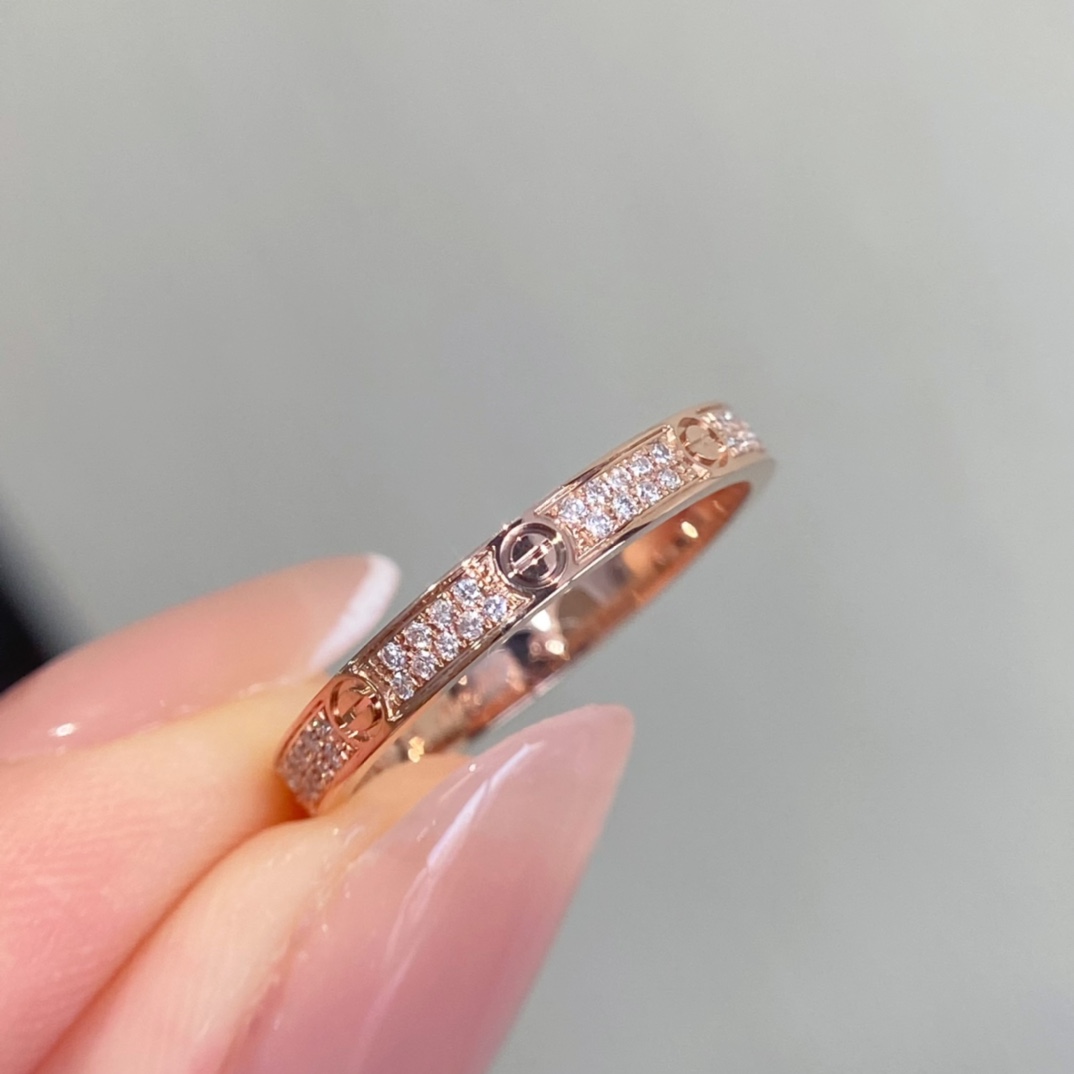 Narrow Pavé Band Ring - Comprehensive 2