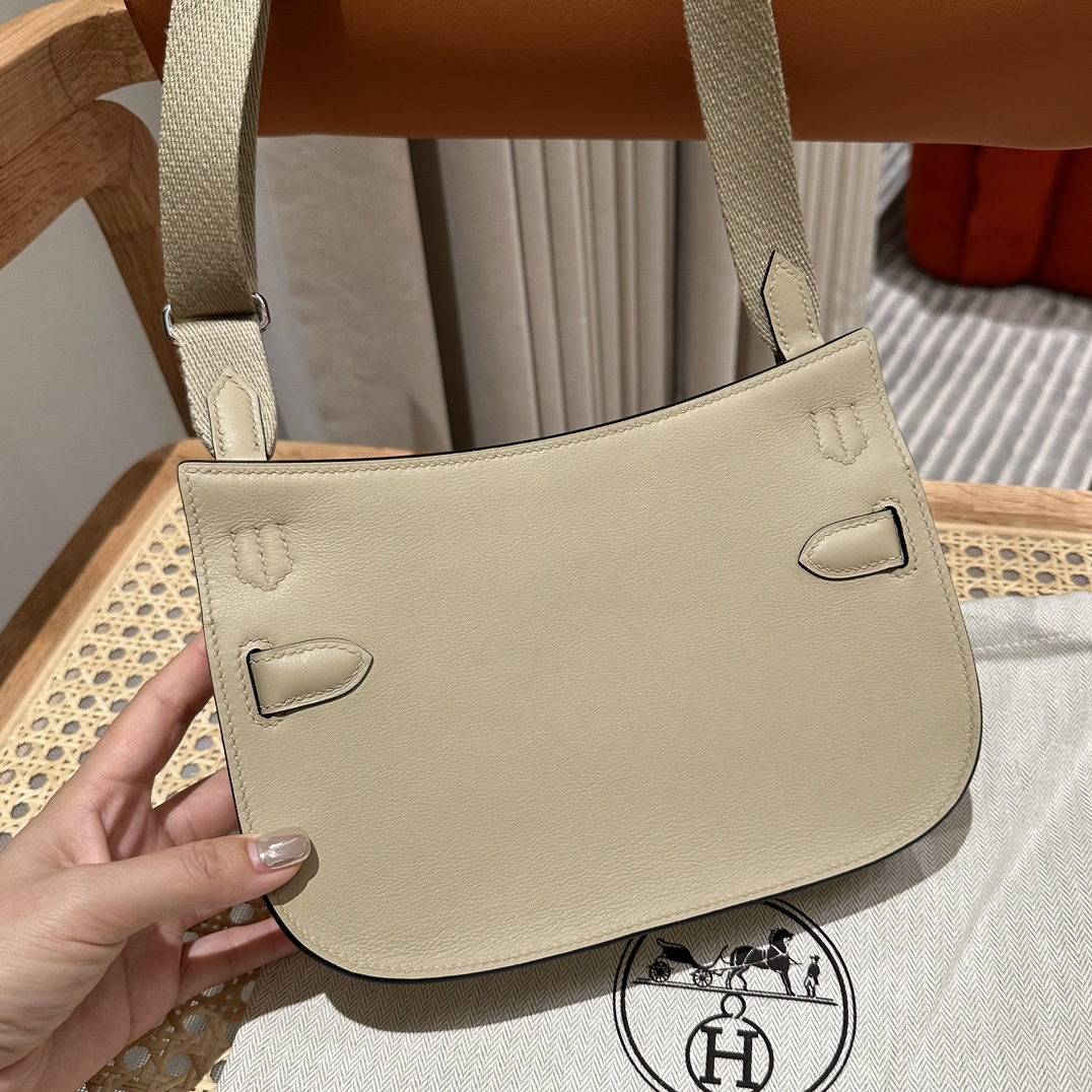 Handmade Mini Jypsiere Bag, Swift Leather, Silver Hardware - Custom Order 3 i1691136730 3730 1