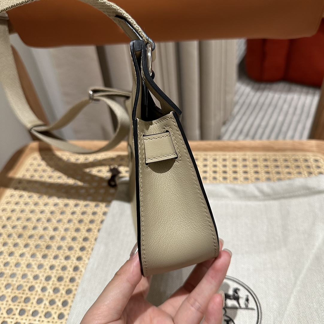 Handmade Mini Jypsiere Bag, Swift Leather, Silver Hardware - Custom Order 4 i1691136730 4319 2