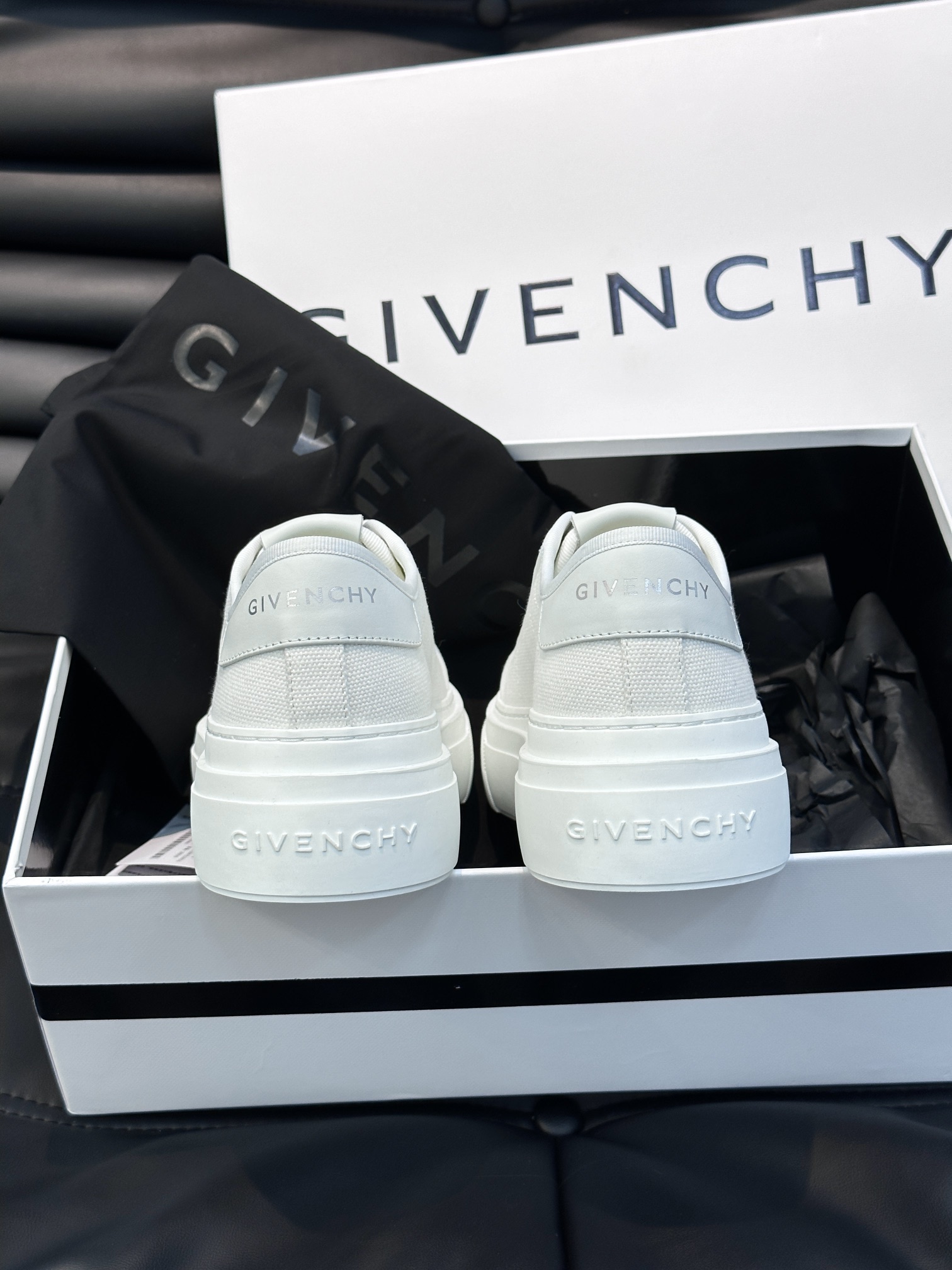 Givench*.纪梵希情侣款厚底休