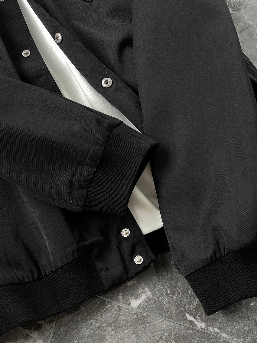 PRAFW秋冬新款黑色斜纹羊毛夹克男士经典三角标棒球领排扣夹克外套！贸易公司渠道稀出同步官网发售！质感与