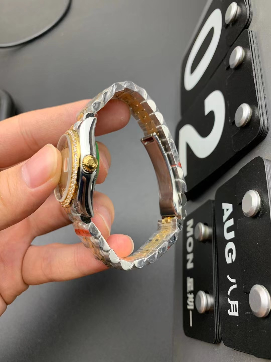 Rolex 金绿女日志