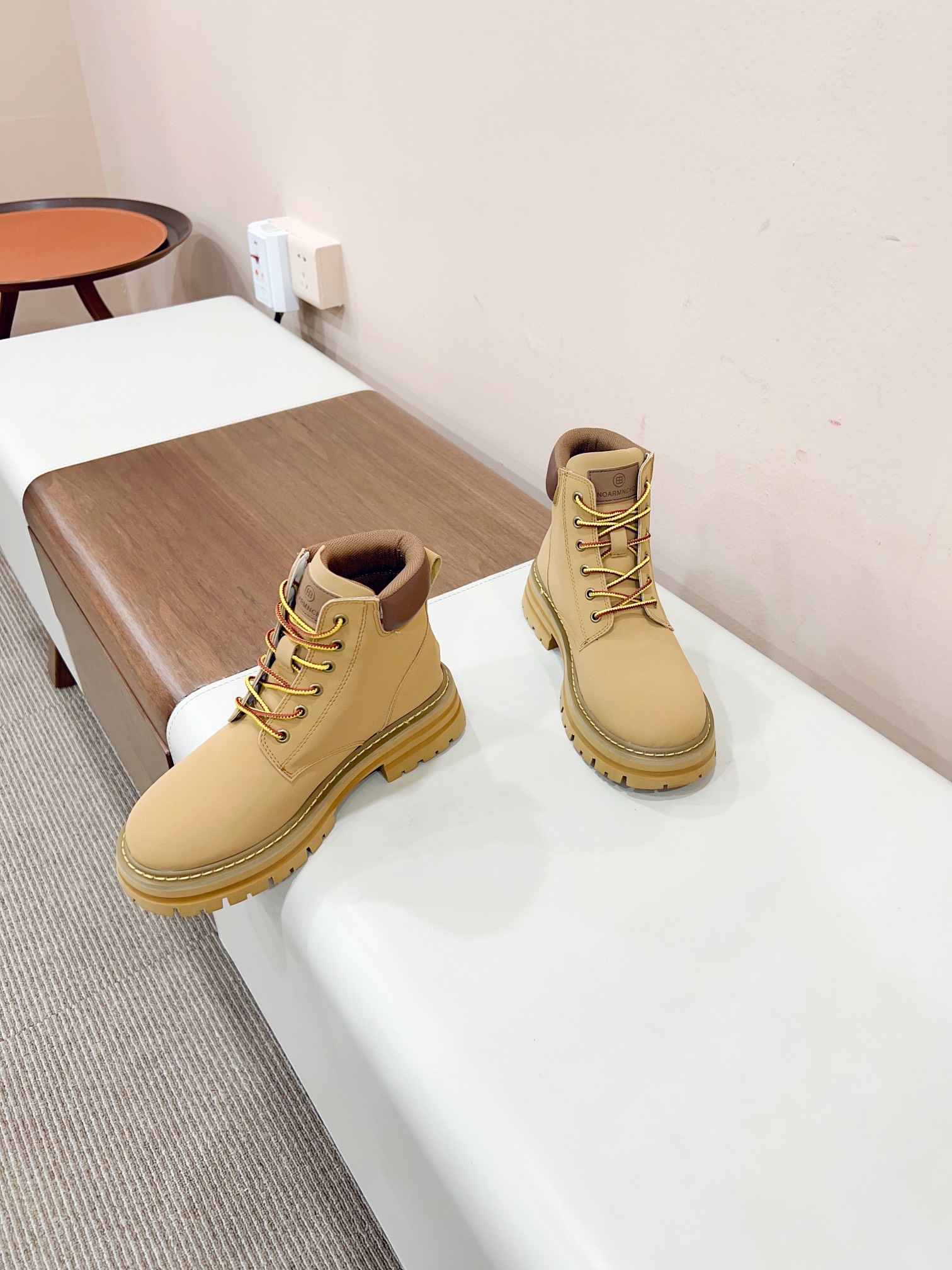 Chrome Hearts 2022 Crocodile Yellow Boots: Stylish and High Quality Footwear - 图片 4