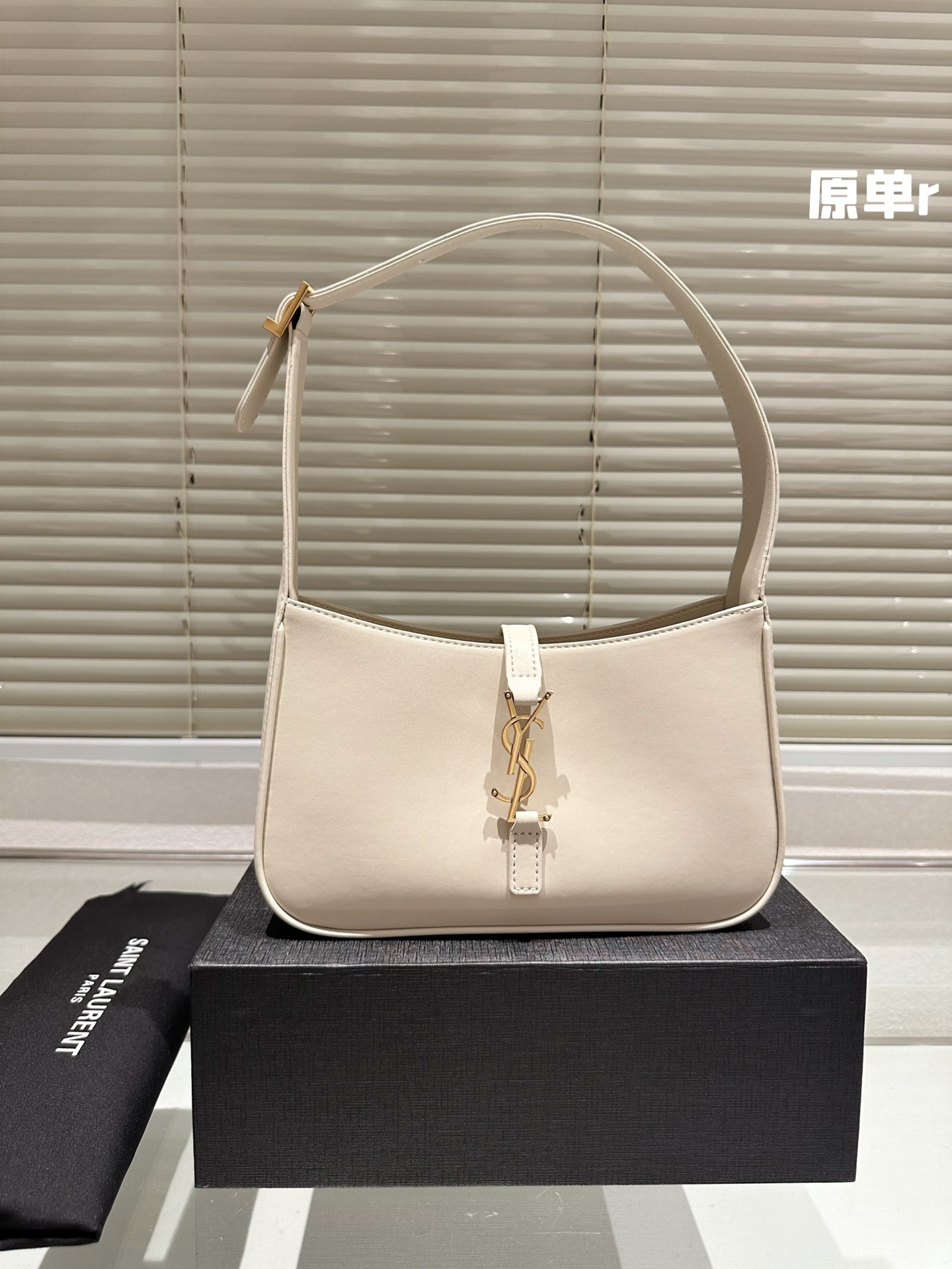 HERMES Saxo MM Bucket Bag Handbag Tote Bag #PG8SHR