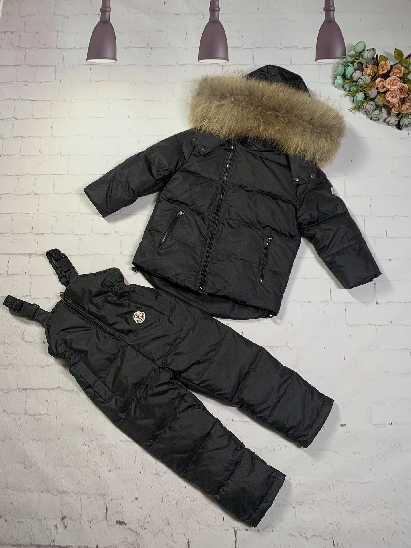 NO:578853,Ready stock children's down jacket suit, natural large fur, size 0-2-4-6-8-10-12, suitable for height 85-95----135-145, multi-color options!  ,clothes,down jacket,19860909现货儿童羽绒服套装,天然大毛皮, 尺寸0-2-4-6-8-10-12 适合身高85-95----135-145 多色选择！,衣服,down jacket,,Children's