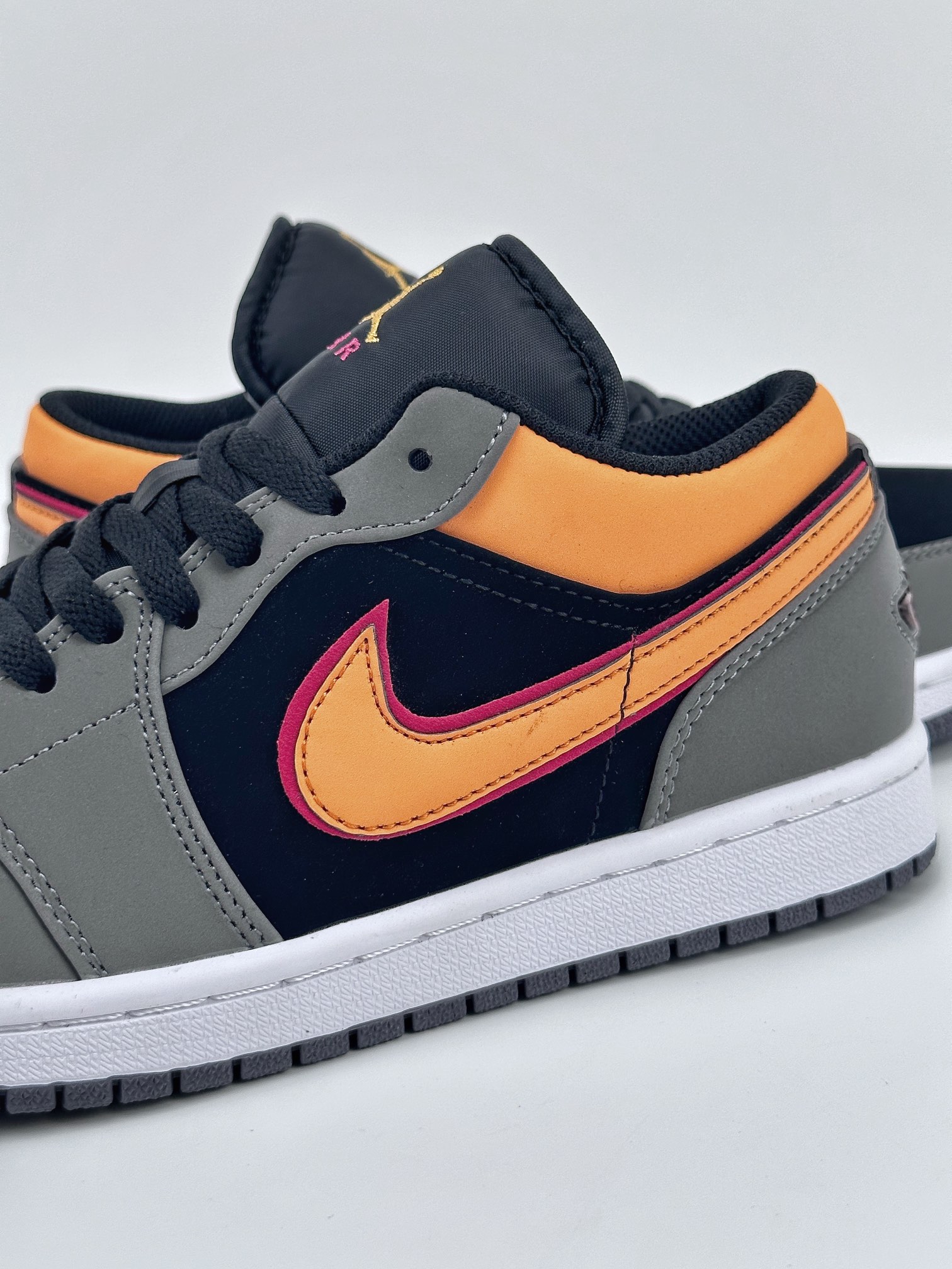 200 Air Jordan 1 Low 灰黄 FN7308-008