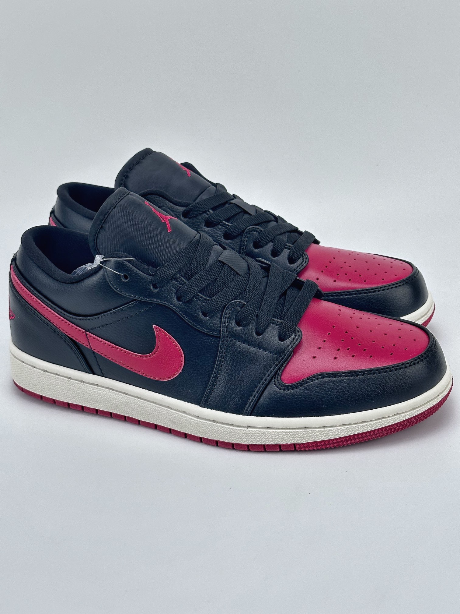 Air Jordan 1 Low ”Bred Sail” Black and Red DC0774-061