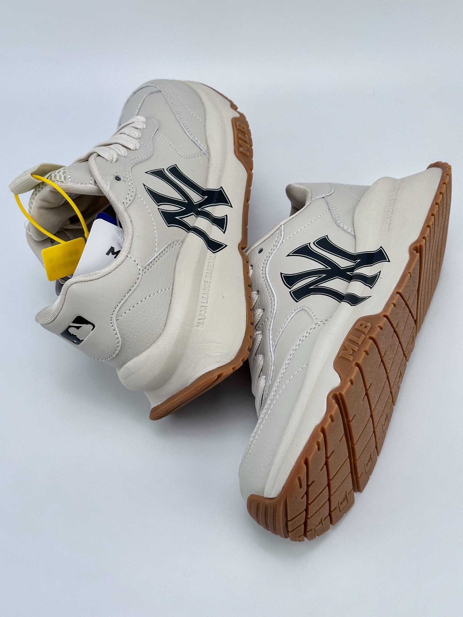 NY Yankees x MLB Chunky Runner Basic thick-soled daddy thick-soled casual sports jogging shoes 3ASHCRB3N