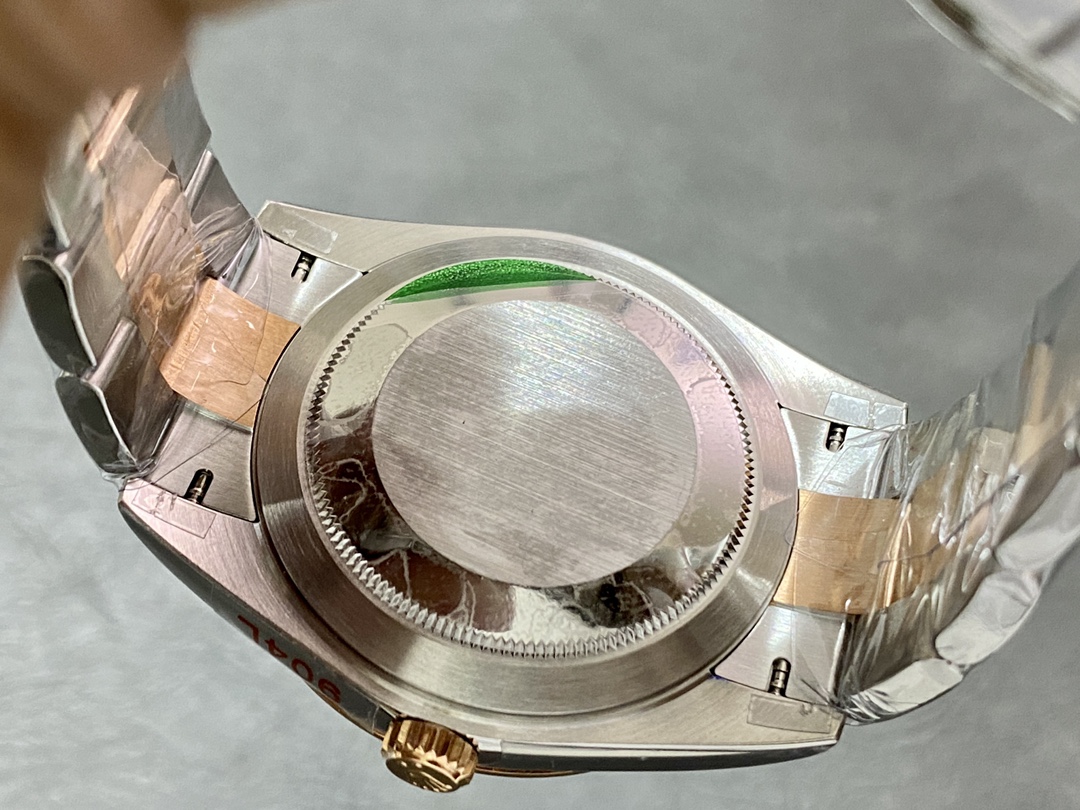 Gentle Monster GM 间金绿箩 日志型41mm