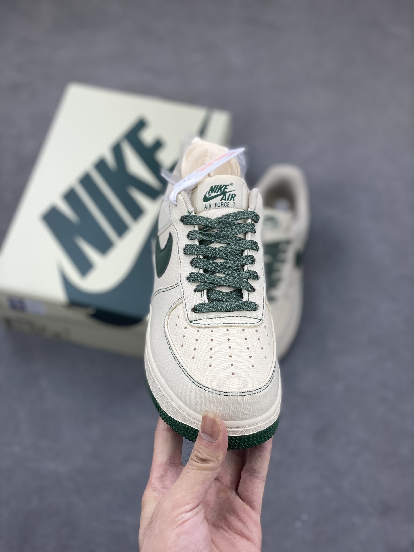 Nike Air Force 1 Low '07 'Full Stars' Casual Sneakers - Green/White 3 i1691188343 7163 1