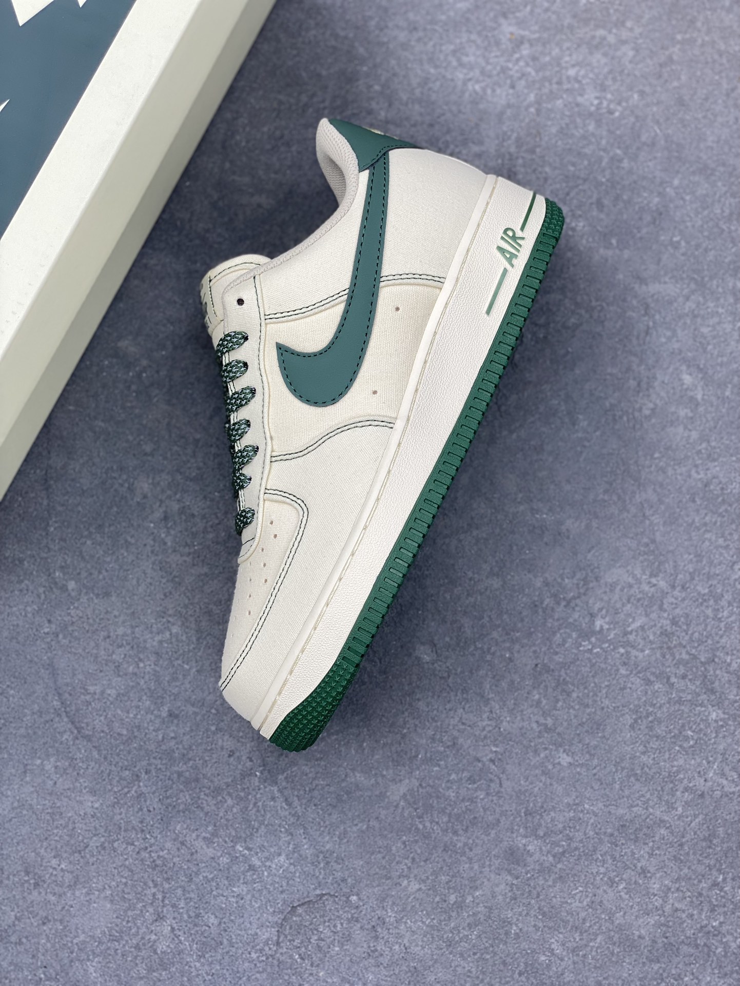 Nike Air Force 1 Low '07 'Full Stars' Casual Sneakers - Green/White 8 i1691188343 7462 6