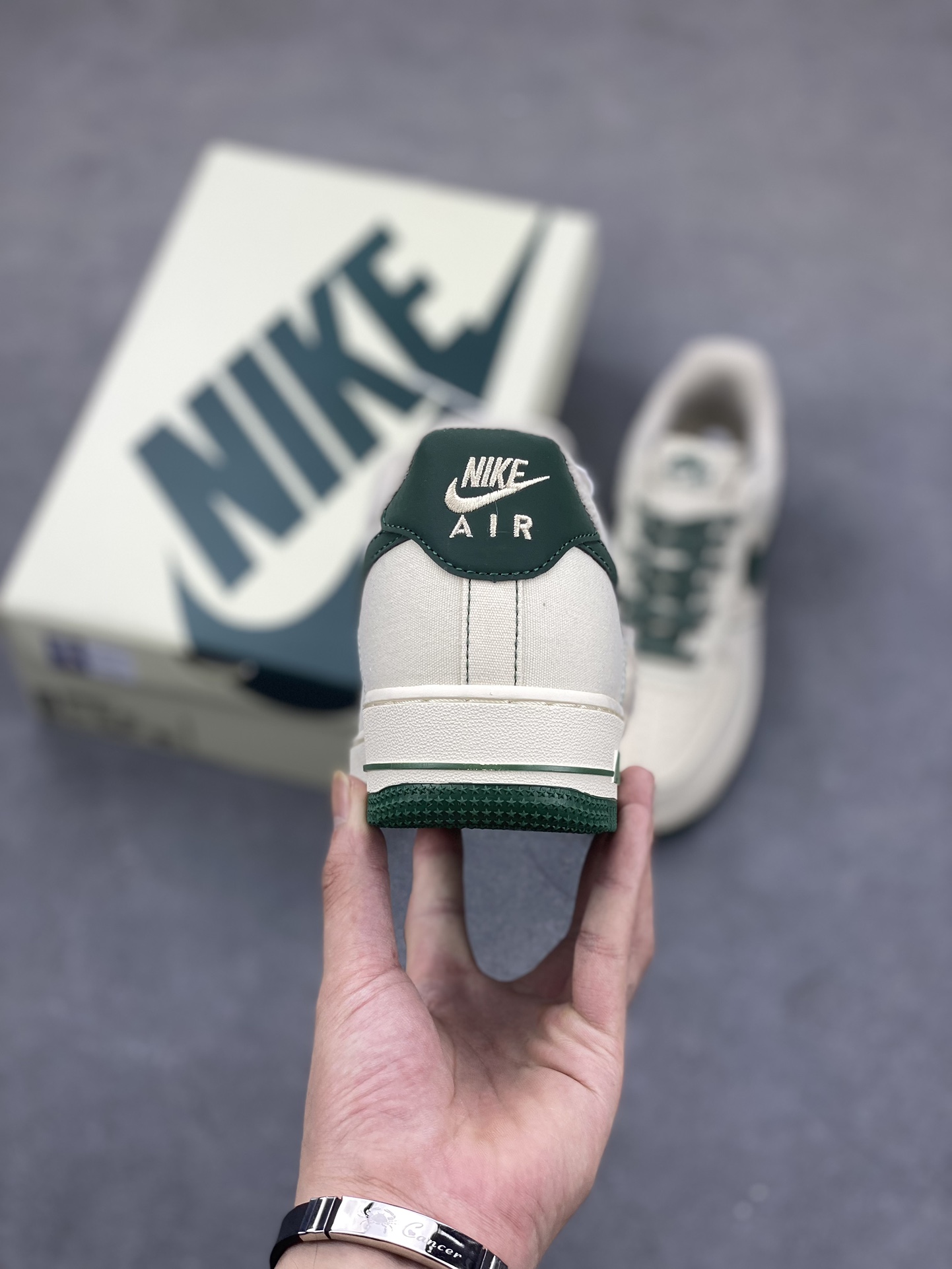 Nike Air Force 1 Low '07 'Full Stars' Casual Sneakers - Green/White 5 i1691188343 8916 3