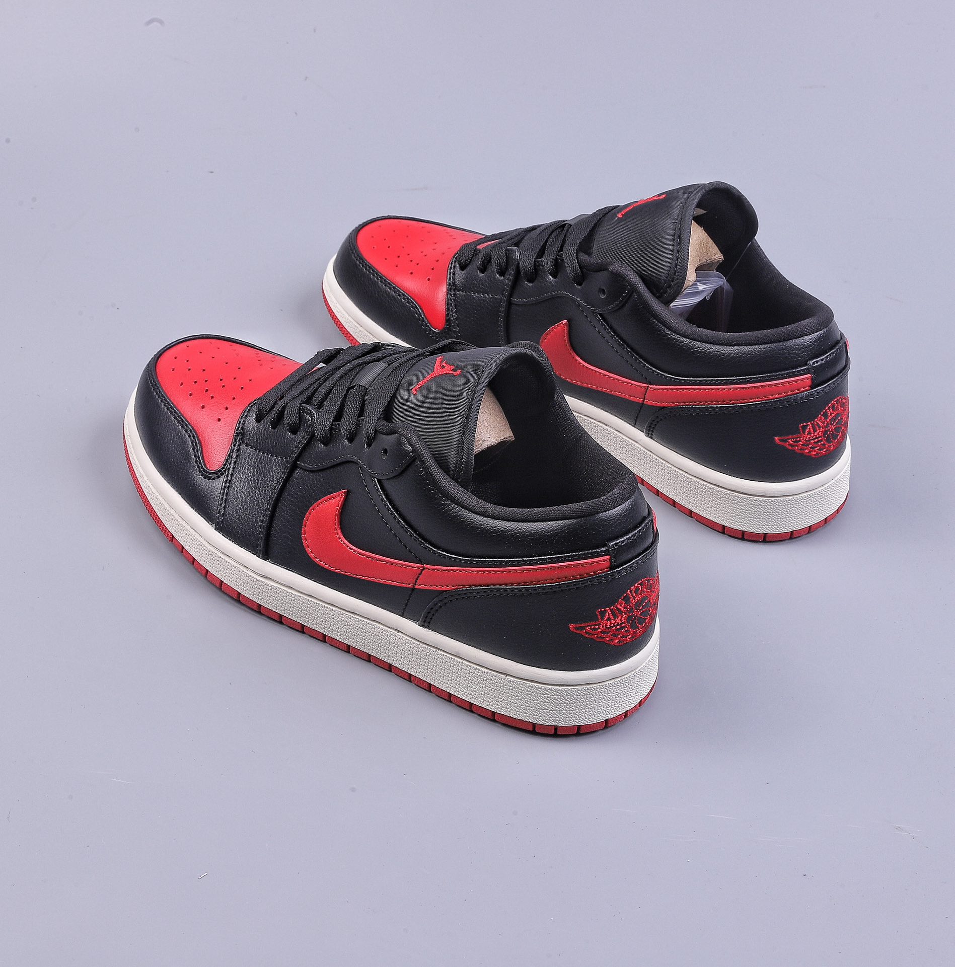 200 Air Jordan 1 Low "Bred Sail"黑红 DC0774-061