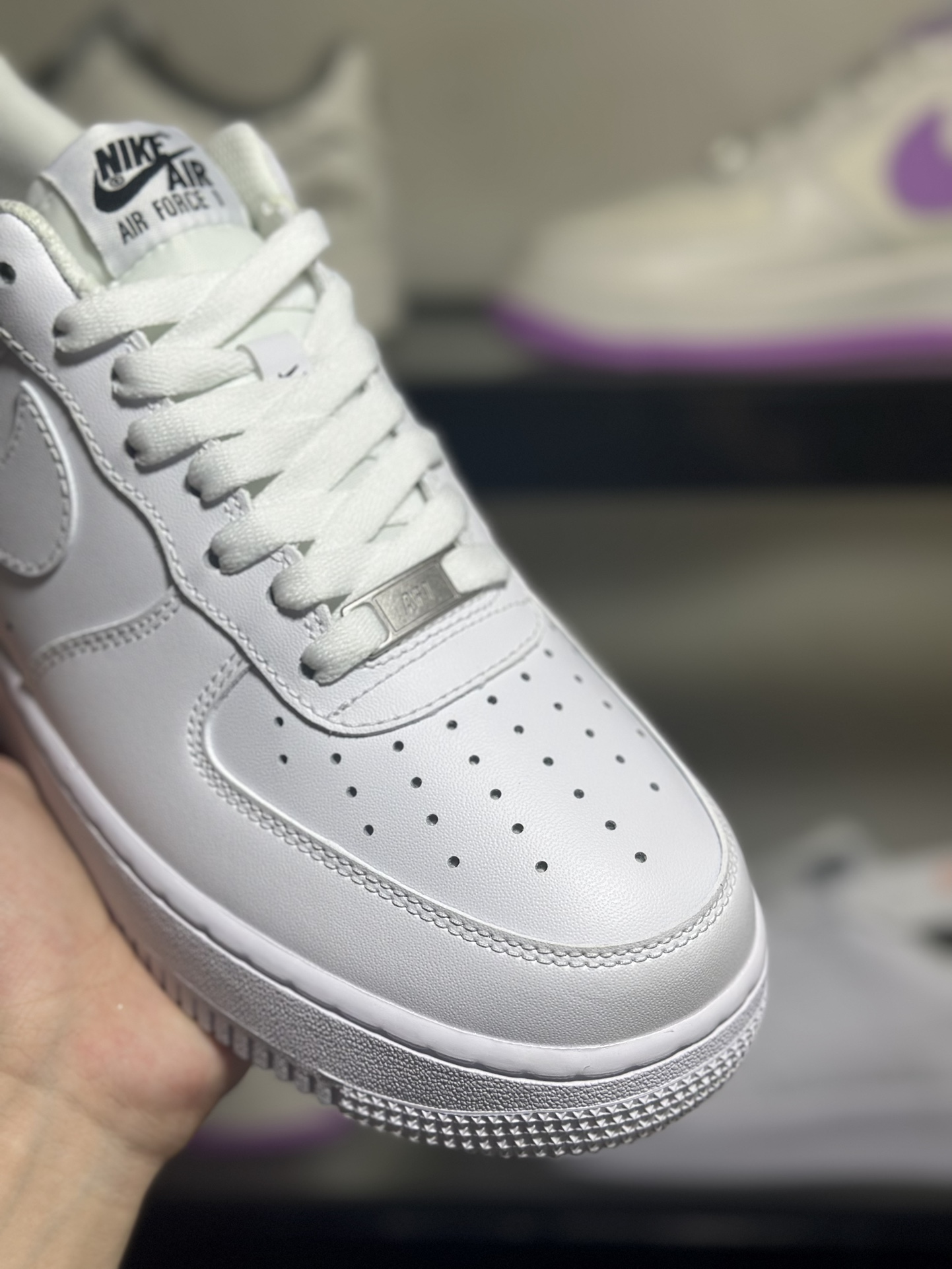 NikeAirForce1LowFl