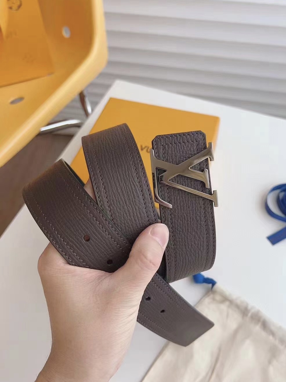 High-End Imported Leather Belts: Quality, Style, and Elegance - 图片 7