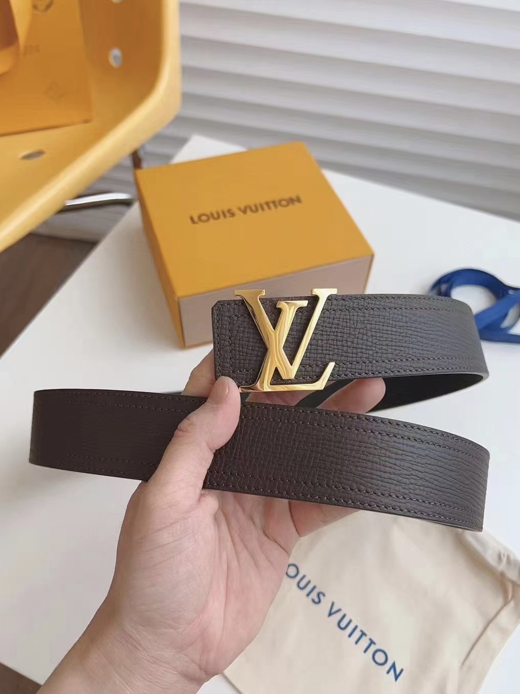 High-End Imported Leather Belts: Quality, Style, and Elegance - 图片 5