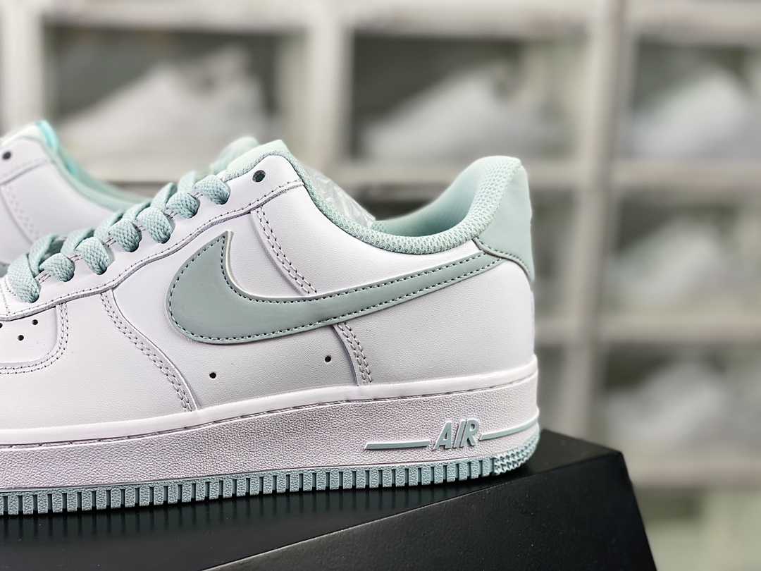 200 Air Force 1’07 Low"White/Mint 3M"空军一号经典低帮板鞋“皮革白香草薄荷绿反光钩子”JX2696-853