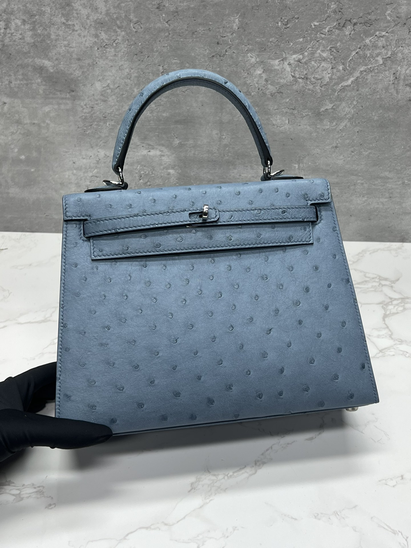Kelly 25, azul lino... piel de avestruz