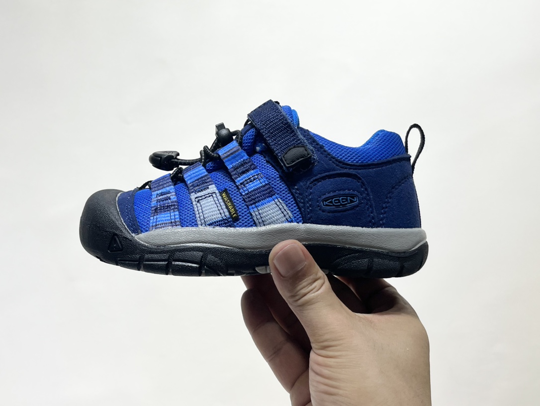 图片[4]-专G版KEEN潮牌户外帆布新款男女童登山徒步运动鞋 尺码：26-37码 超爱的户外潮牌🆒 户外当道，徒步爬山旅行上学🎒必备✔️ 帆布材质，舒适耐穿☁️ 魔术贴➕松紧带设计，穿脱方便✌🏻 橡胶耐磨大底，抓地力超强👍🏻 配色超级出彩🌈推荐get🛒-选品中心