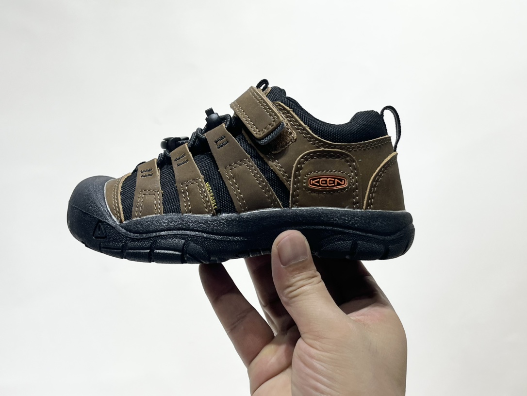 图片[4]-专G版KEEN潮牌户外帆布新款男女童登山徒步运动鞋 尺码：26-37码 超爱的户外潮牌🆒 户外当道，徒步爬山旅行上学🎒必备✔️ 帆布材质，舒适耐穿☁️ 魔术贴➕松紧带设计，穿脱方便✌🏻 橡胶耐磨大底，抓地力超强👍🏻 配色超级出彩🌈推荐get🛒-选品中心