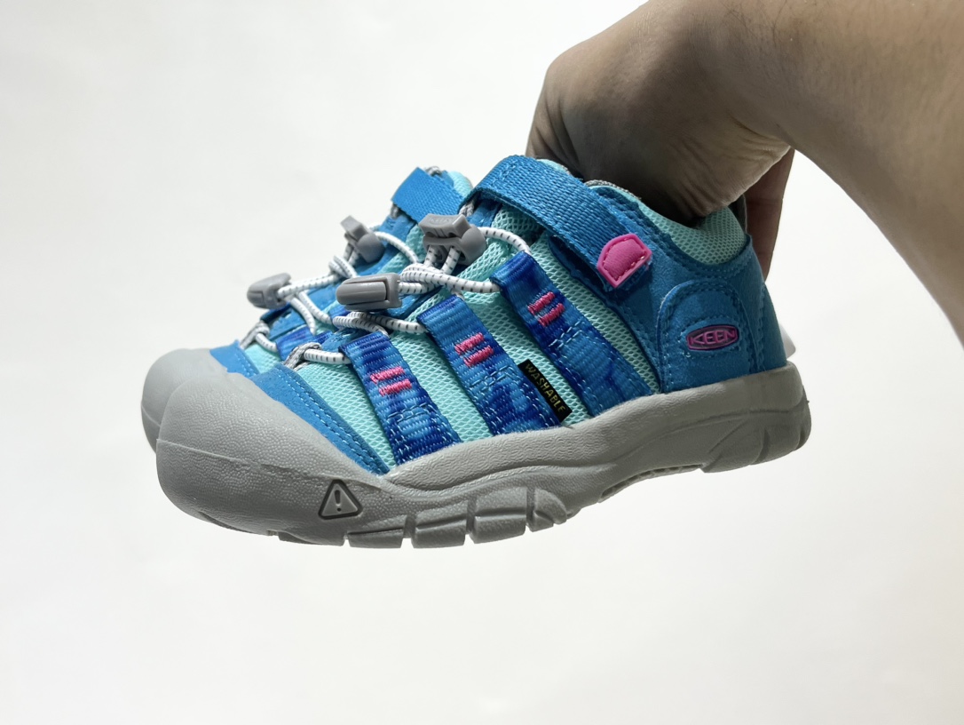 图片[2]-专G版KEEN潮牌户外帆布新款男女童登山徒步运动鞋 尺码：26-37码 超爱的户外潮牌🆒 户外当道，徒步爬山旅行上学🎒必备✔️ 帆布材质，舒适耐穿☁️ 魔术贴➕松紧带设计，穿脱方便✌🏻 橡胶耐磨大底，抓地力超强👍🏻 配色超级出彩🌈推荐get🛒-选品中心