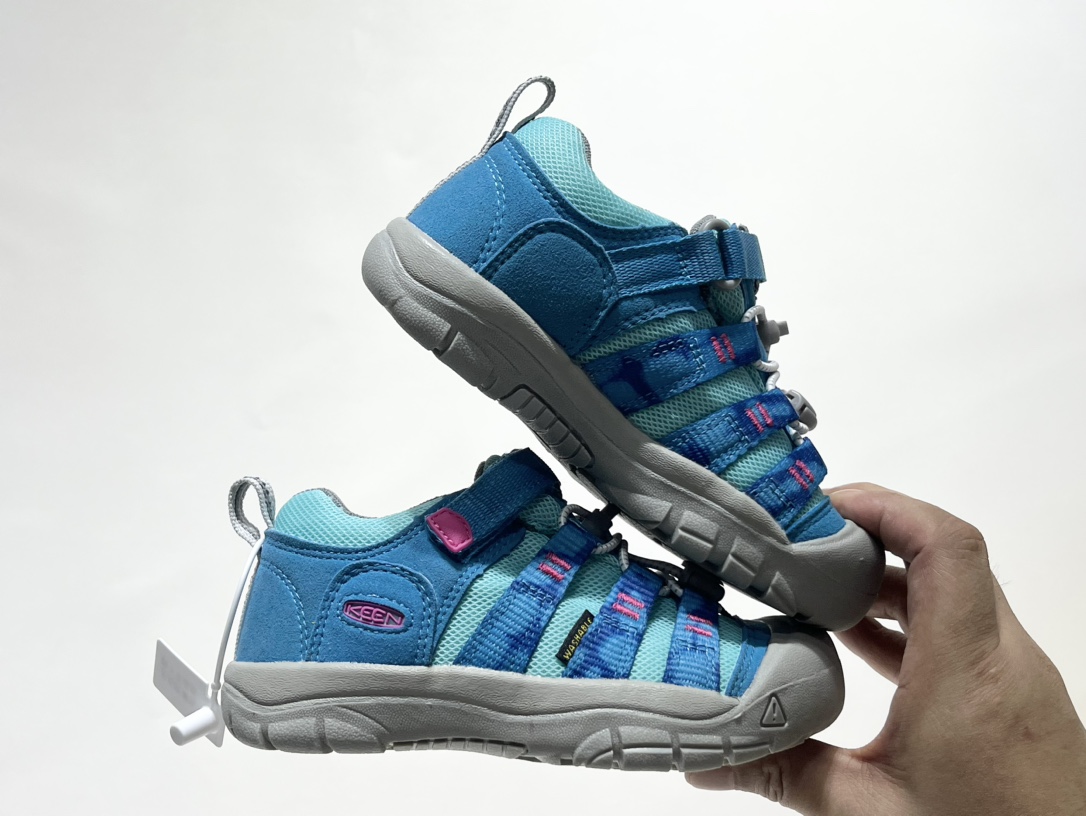 图片[9]-专G版KEEN潮牌户外帆布新款男女童登山徒步运动鞋 尺码：26-37码 超爱的户外潮牌🆒 户外当道，徒步爬山旅行上学🎒必备✔️ 帆布材质，舒适耐穿☁️ 魔术贴➕松紧带设计，穿脱方便✌🏻 橡胶耐磨大底，抓地力超强👍🏻 配色超级出彩🌈推荐get🛒-选品中心