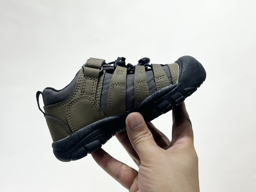 图片[6]-专G版KEEN潮牌户外帆布新款男女童登山徒步运动鞋 尺码：26-37码 超爱的户外潮牌🆒 户外当道，徒步爬山旅行上学🎒必备✔️ 帆布材质，舒适耐穿☁️ 魔术贴➕松紧带设计，穿脱方便✌🏻 橡胶耐磨大底，抓地力超强👍🏻 配色超级出彩🌈推荐get🛒-选品中心