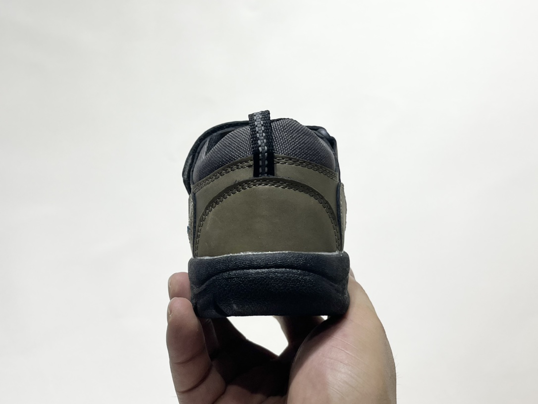 图片[8]-专G版KEEN潮牌户外帆布新款男女童登山徒步运动鞋 尺码：26-37码 超爱的户外潮牌🆒 户外当道，徒步爬山旅行上学🎒必备✔️ 帆布材质，舒适耐穿☁️ 魔术贴➕松紧带设计，穿脱方便✌🏻 橡胶耐磨大底，抓地力超强👍🏻 配色超级出彩🌈推荐get🛒-选品中心