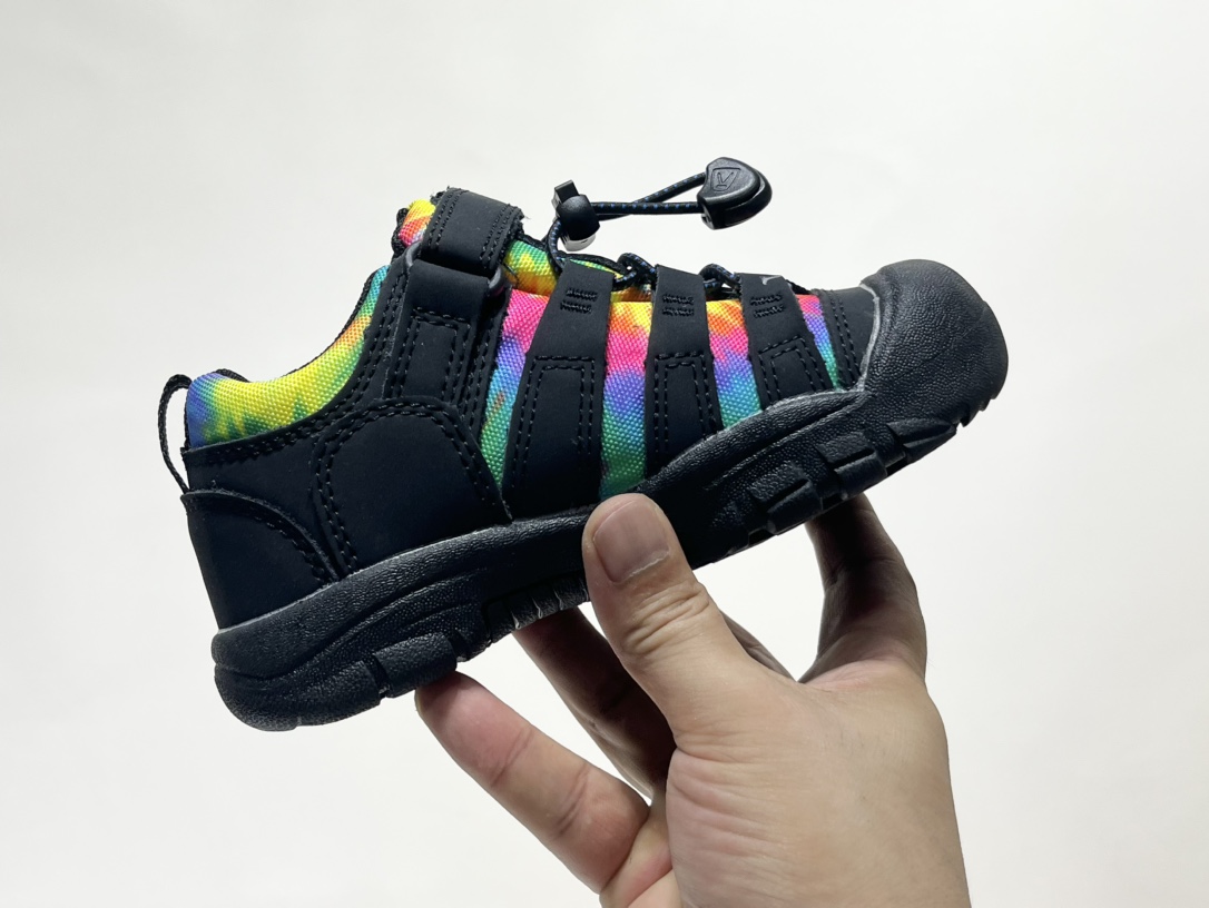 图片[6]-专G版KEEN潮牌户外帆布新款男女童登山徒步运动鞋 尺码：26-37码 超爱的户外潮牌🆒 户外当道，徒步爬山旅行上学🎒必备✔️ 帆布材质，舒适耐穿☁️ 魔术贴➕松紧带设计，穿脱方便✌🏻 橡胶耐磨大底，抓地力超强👍🏻 配色超级出彩🌈推荐get🛒-选品中心