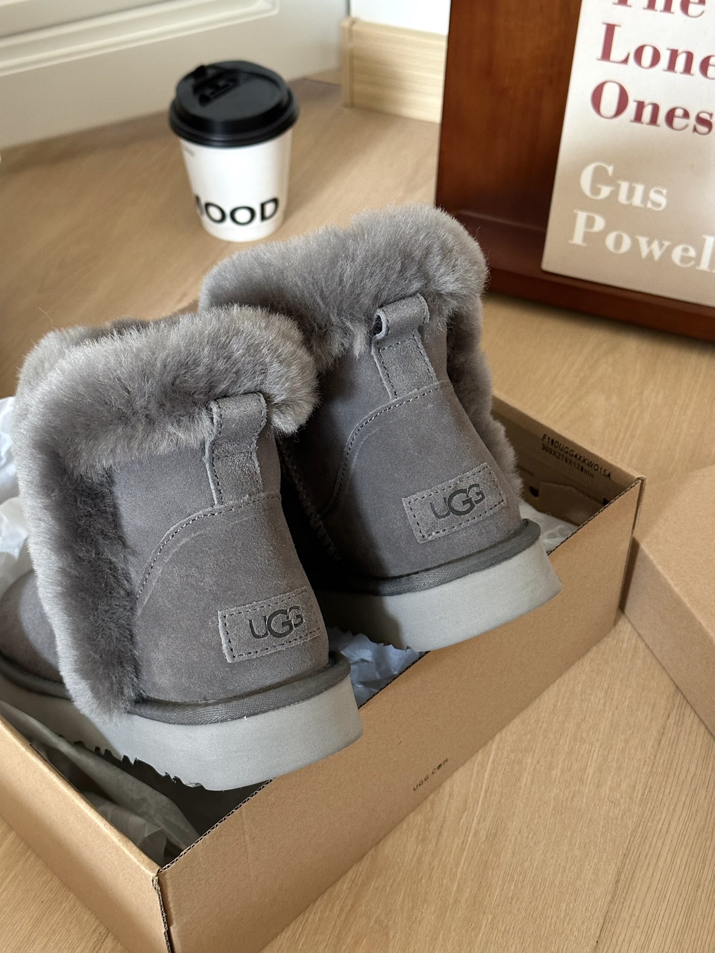 +++正码️UGG2023羊驼毛边小