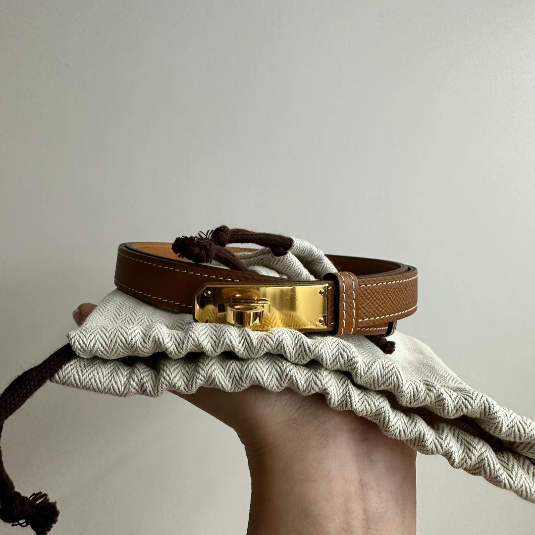 What is a counter quality
 Hermes Kelly Belts