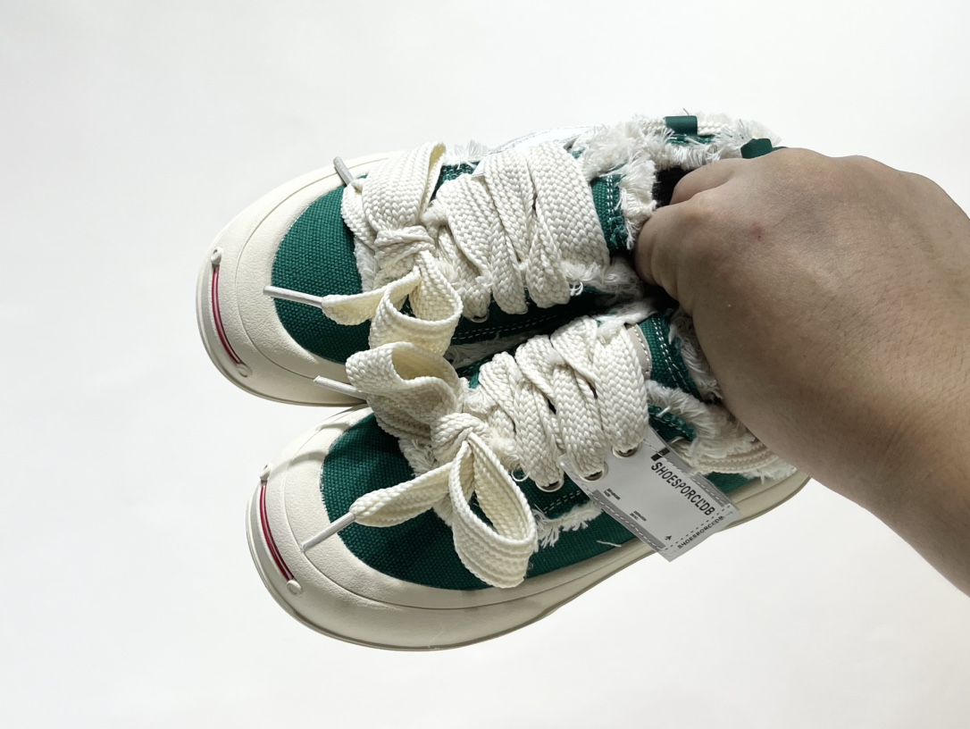 开春福利 檀健次同款新款开口笑魔术贴儿童帆布鞋 尺码：26-35码 檀健次同款开口笑，简约百搭款式🆒 魔术贴设计，穿脱方便✔️ 耐磨防滑大底，脚感超赞👍🏻-选品中心