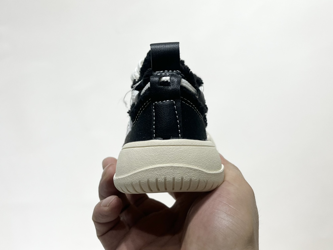 图片[8]-开春福利 檀健次同款新款开口笑魔术贴儿童帆布鞋 尺码：26-35码 檀健次同款开口笑，简约百搭款式🆒 魔术贴设计，穿脱方便✔️ 耐磨防滑大底，脚感超赞👍🏻-选品中心