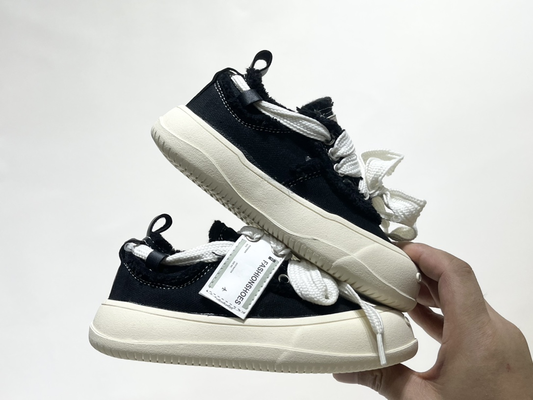 图片[9]-开春福利 檀健次同款新款开口笑魔术贴儿童帆布鞋 尺码：26-35码 檀健次同款开口笑，简约百搭款式🆒 魔术贴设计，穿脱方便✔️ 耐磨防滑大底，脚感超赞👍🏻-选品中心