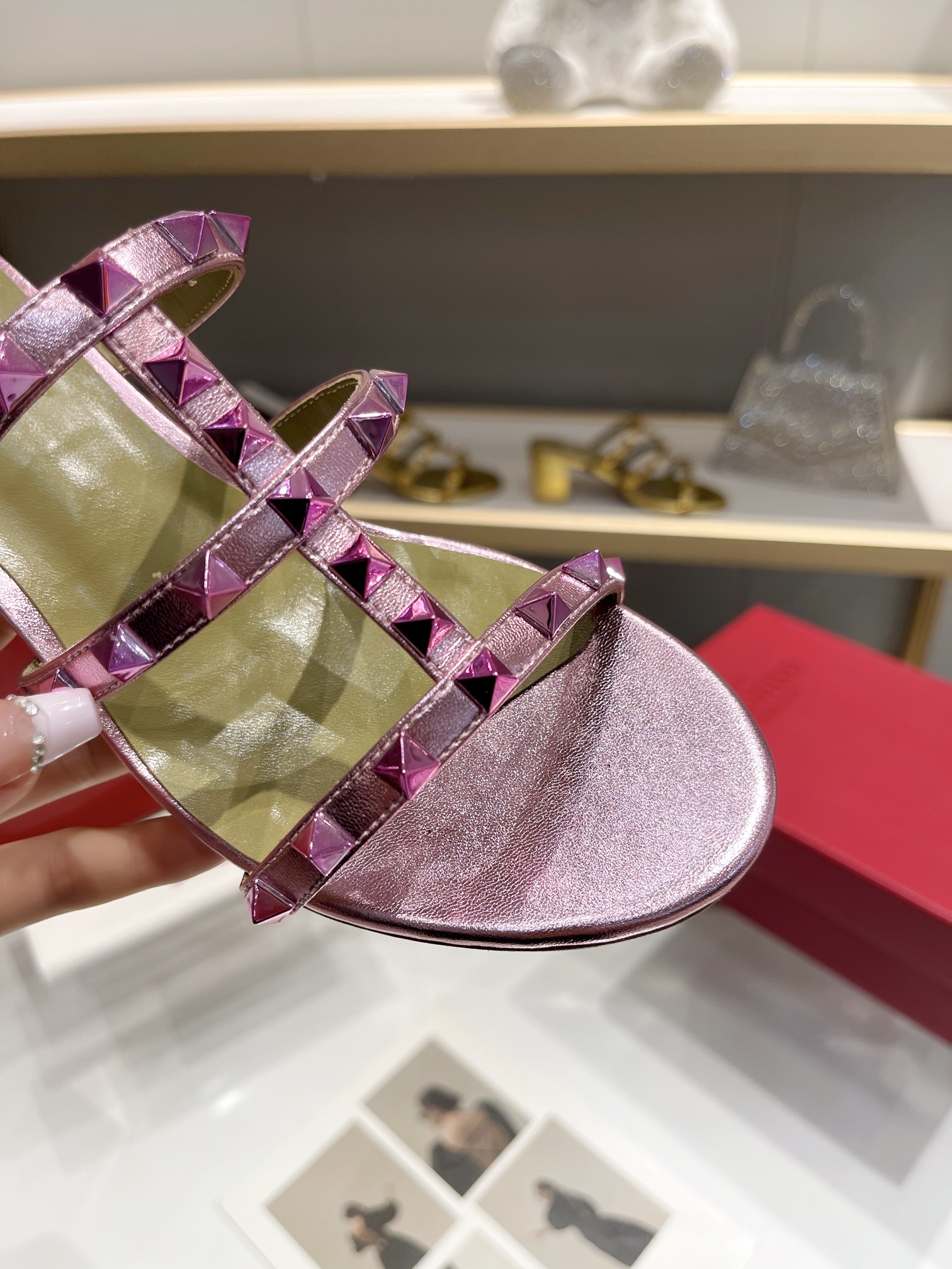 versión superior 𝑉𝐴𝐿𝐸𝑁𝑇𝐼𝑁𝑂 Valentino 2024 Primavera Verano Nuevo Mujeres ¡Hollow 8 colores 