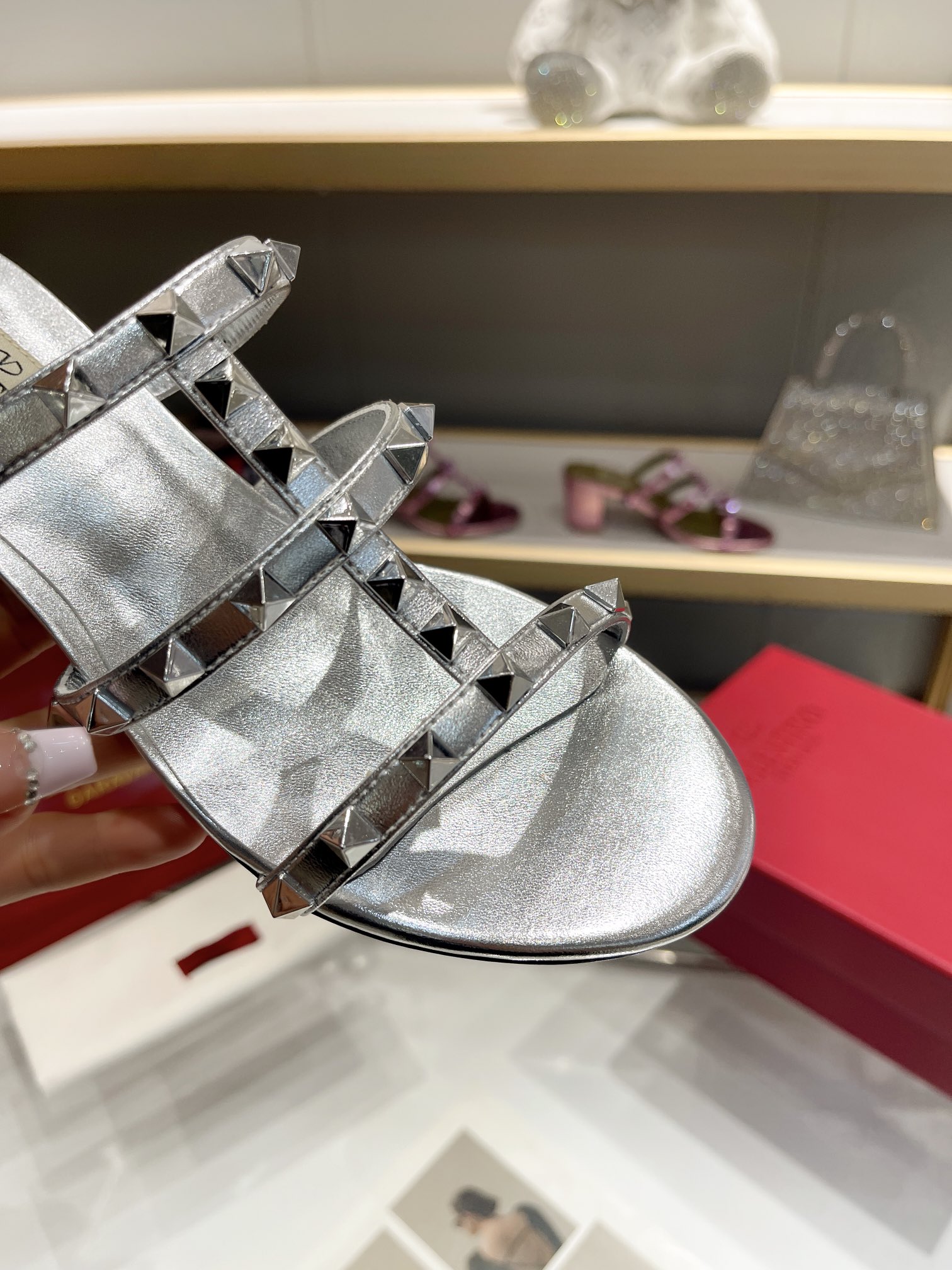 versión superior 𝑉𝐴𝐿𝐸𝑁𝑇𝐼𝑁𝑂 Valentino 2024 Primavera Verano Nuevo Mujeres ¡Hollow 8 colores 