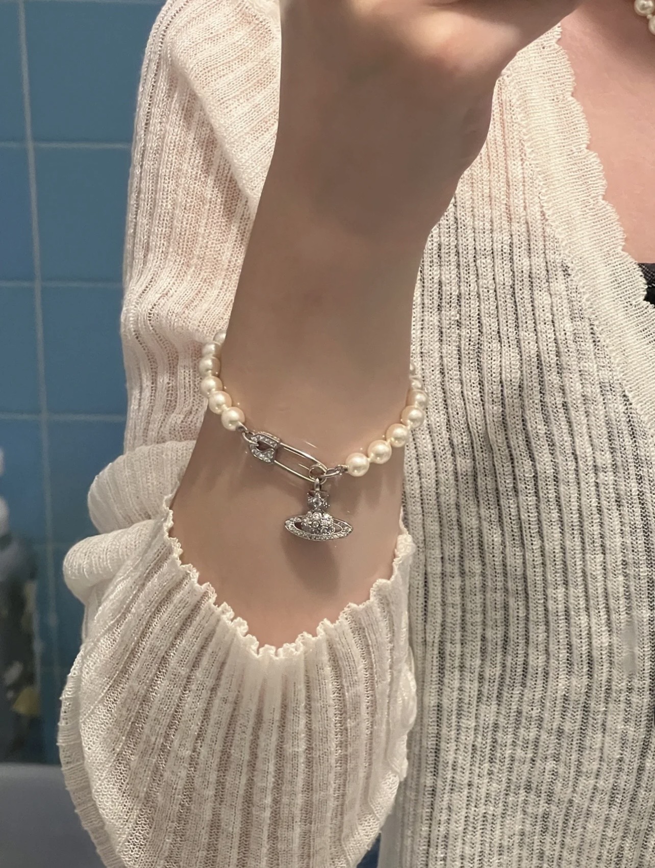 Vivienne Westwood 西太后 土星珍珠别针手链
